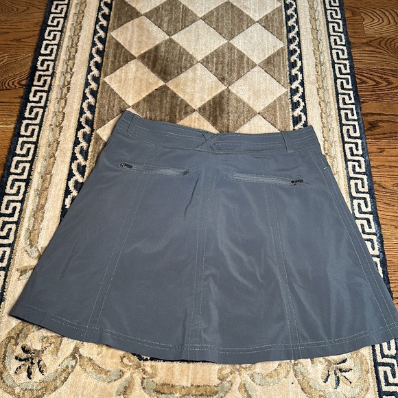 LL BEAN comfort trail active skort - Picture 4 of 7